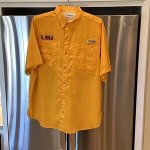 Columbia Men’s Short-Sleeve Button-Down Shirt in Gold with LSU Patch